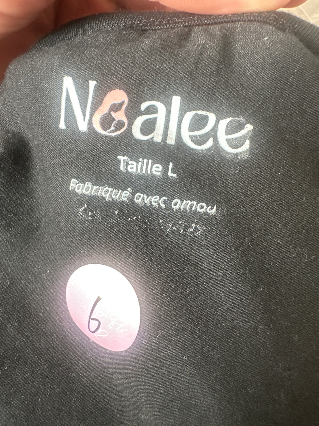 T-SHIRT NOIR TAILLE L - 6